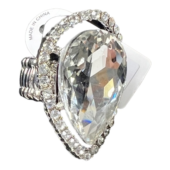 Ring - Picture 2 of 7